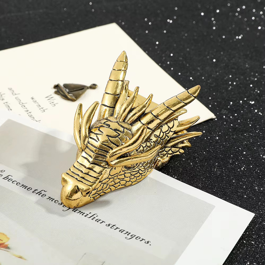 Glänzendes Drachenkopf Lesezeichen aus Metall in Gold für Buchliebhaber - Bild 3