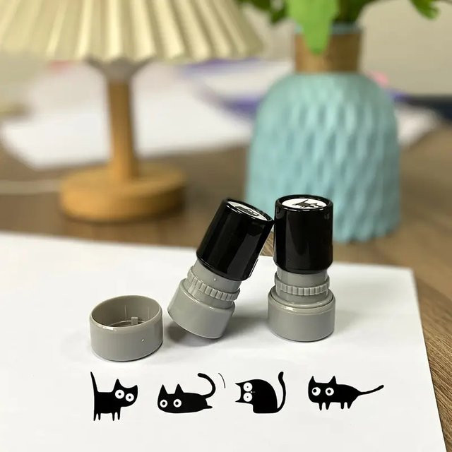 Selbststempelnder schwarzer Katzenstempel aus Kunststoff für Journaling, Kunst und Handwerk - Bild 1