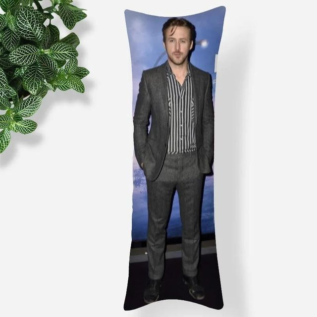 HEARMNY Kissenhülle Ryan Gosling Körper Star Kissenbezug Grau, B/H: 45 x 35 cm - Bild 1