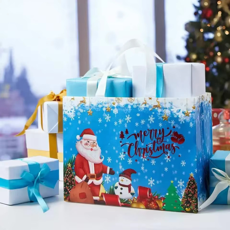 Weihnachtsgeschenktüten mit Santa, Elch und Schneeflocken Motiv, rote wasserdichte Vliesbeutel für Kinder, B: 32 cm, H: 32 cm, T: 10 cm - Bild 2