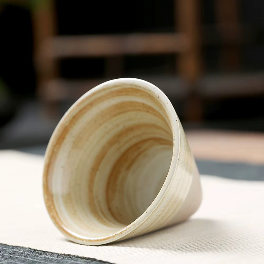 MYVIT Japanische Retro-Keramik-Kaffeetasse mit Blumenmuster in Weiß aus Porzellan und Keramik - Bild 4
