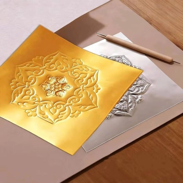 Goldfolie aus Aluminium für Gravur und DIY-Kunstprojekte, 70 Mikron, B x H: 20 x 30 cm - Bild 1