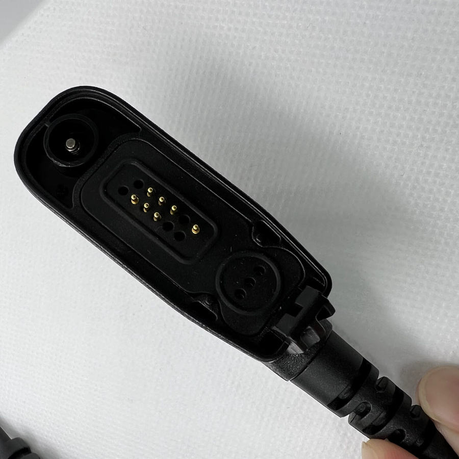Motorola PMMN4024A Robustes Funkgerät-Lautsprechermikrofon mit PTT für Walkie-Talkie DP4400 DP4401 APX2000 DGP8550 DGP8050 in Schwarz und Rot - Bild 2