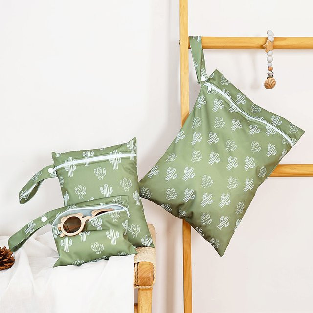 Elinfant 3er-Set Wasserdichte Wickeltaschen und Kosmetiktaschen für unterwegs in Grün - Bild 1