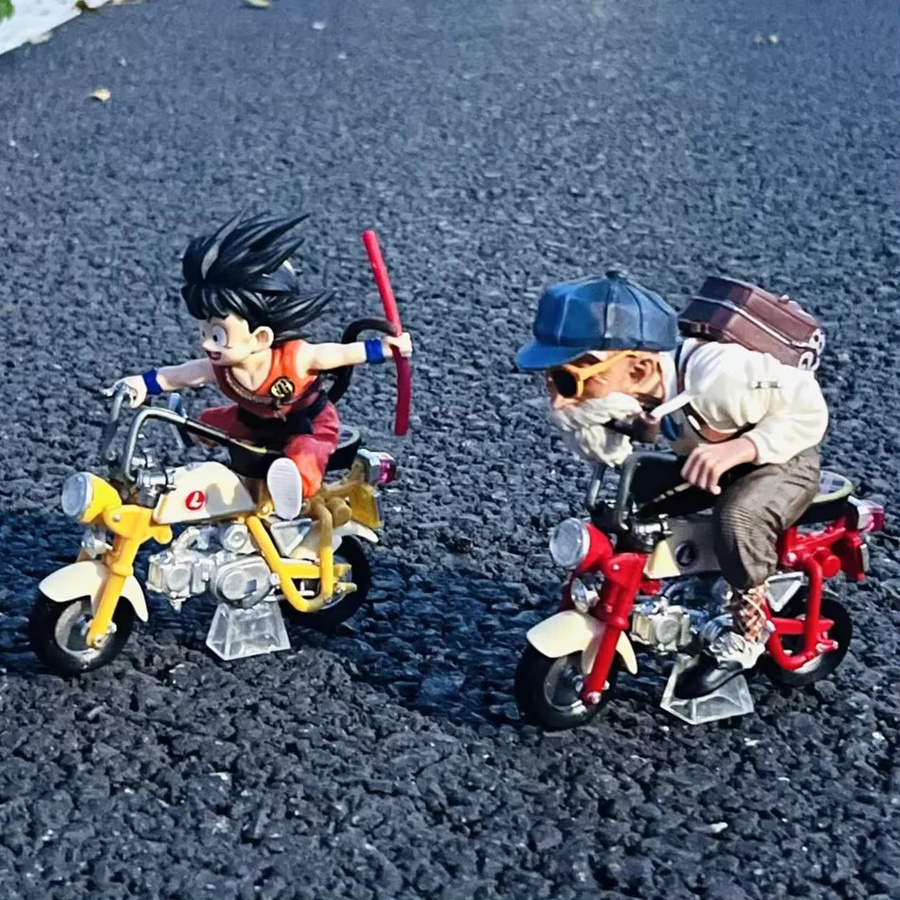 Bandai Dragon Ball Z Son Goku & Master Roshi Actionfiguren, Motorrad, PVC-Modell - Bild 3