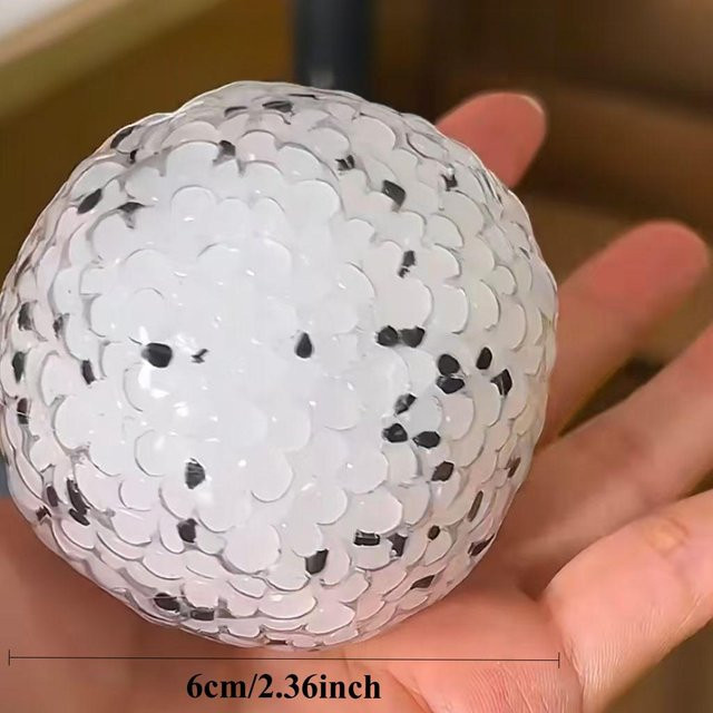 Binchi Outdoor Equipment Reiskugel Squishy Spielzeug, white, 6cm - Bild 1