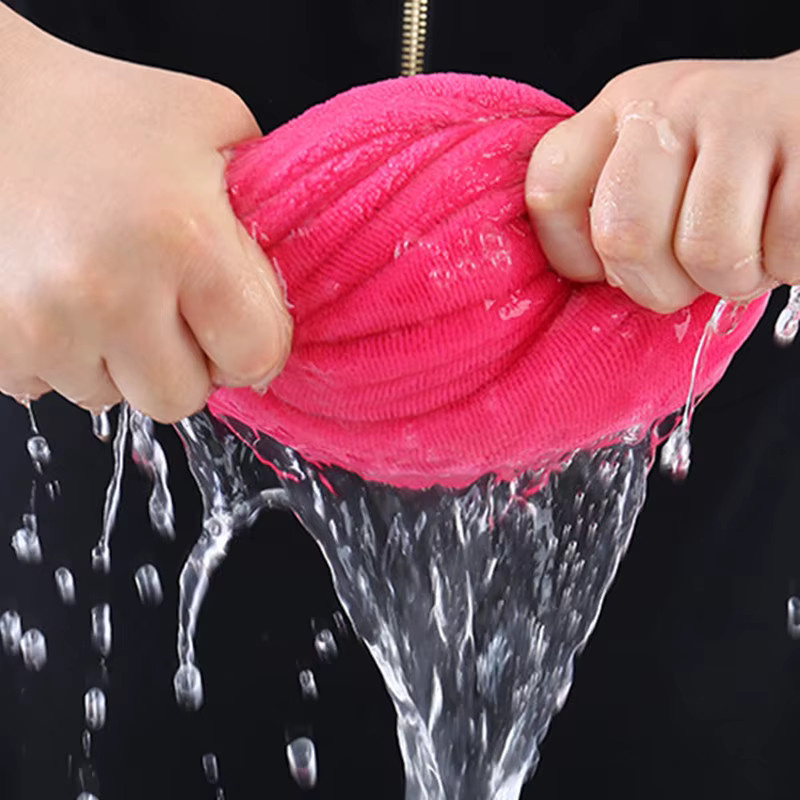 Newtowel Mikrofaser-Badetuch Grau, super saugfähig und schnell trocknend, ideal für Reise und Sport - Bild 3