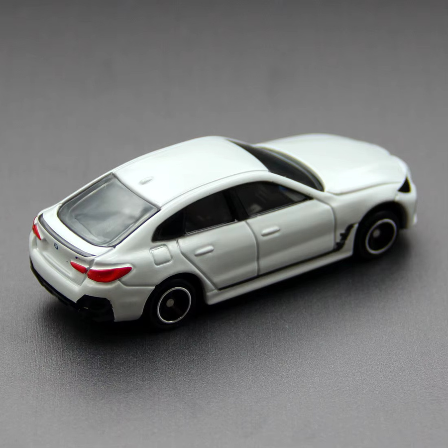Takara Tomy BMW i4 Elektroauto, Druckgussmodell, 1:65, Metall, Weiß - Bild 3