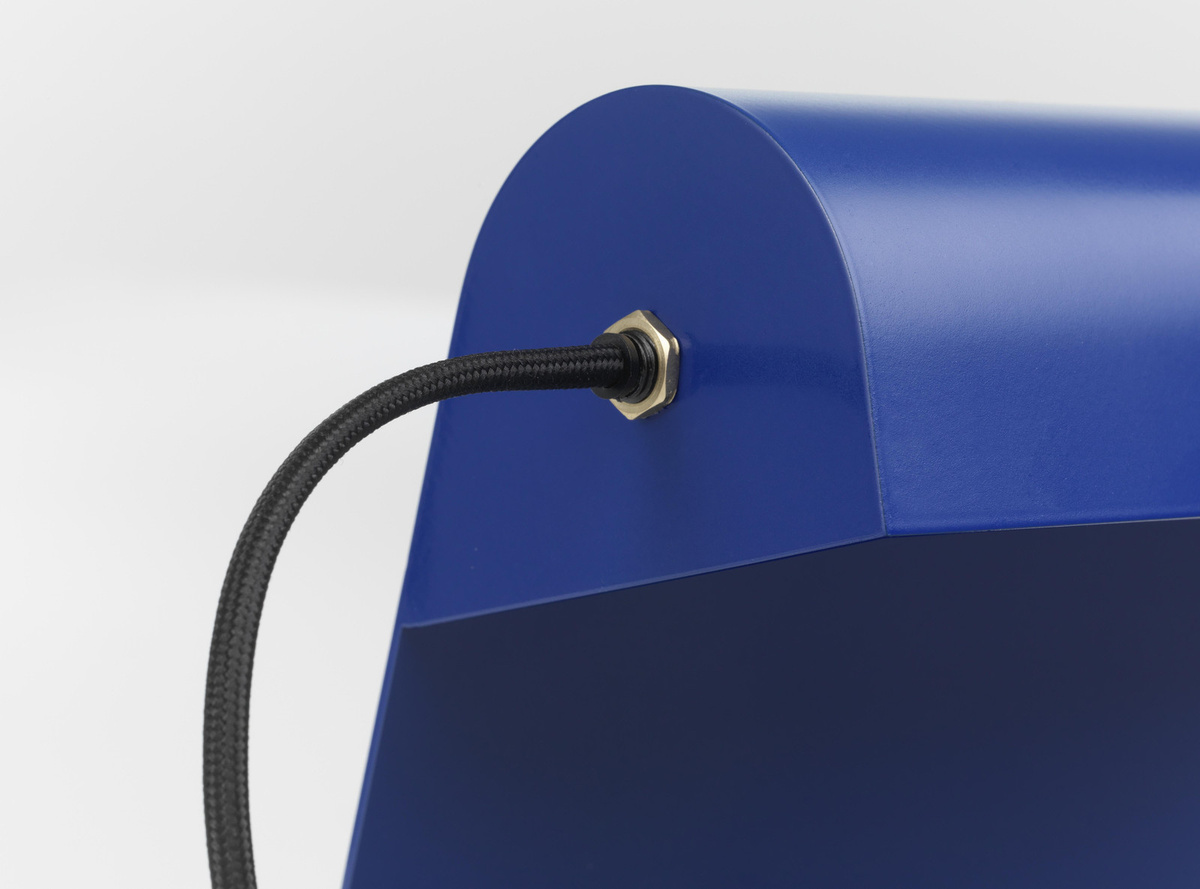 Vitra Schreibtischlampe aus Metall in Blau für dein Home-Office - Bild 2