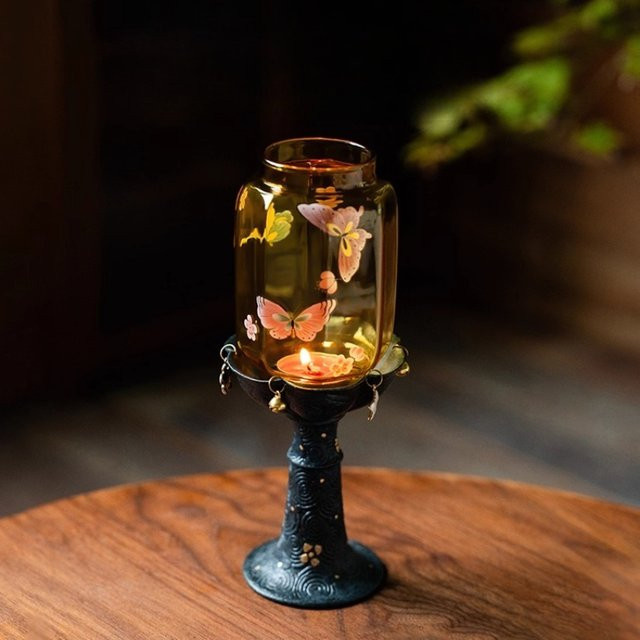 Retro Kerzenständer aus Glas mit Wolkenmuster und floralem Schmetterlingsdesign in Transparent für Tealight-Kerzen - Bild 1