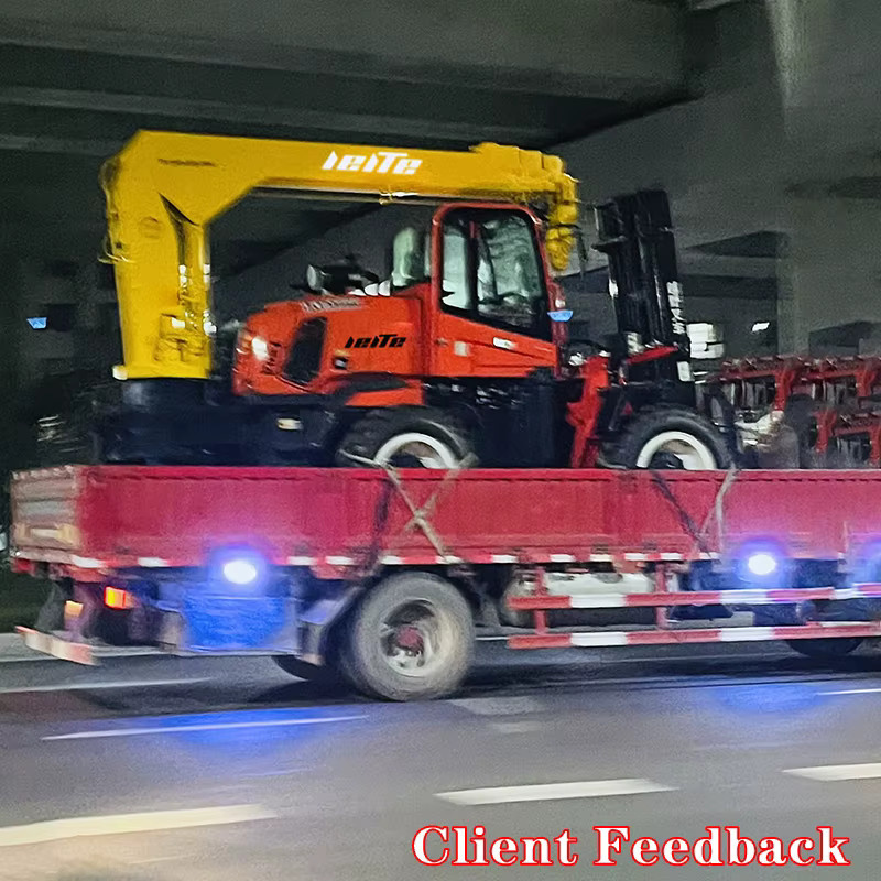 LEITE Offroad 4WD Gabelstapler in Rot mit 3,5 t Tragfähigkeit - Bild 3