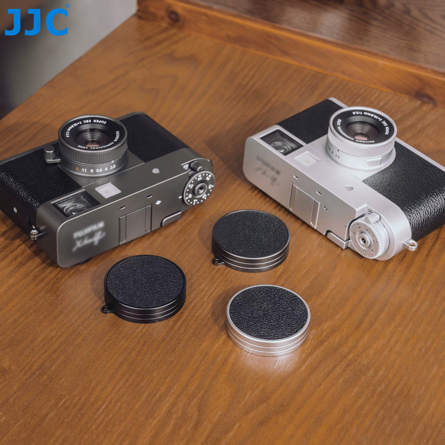 JJC Aluminium-Objektivdeckel für Fujifilm X Half und Fujifilm X-HF1 in Schwarz oder Grau - Bild 5