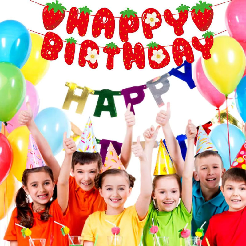 Erdbeere Geburtstag Banner Rot mit Buchstaben als hängende Partydekoration für Kinder aus Papier - Bild 4