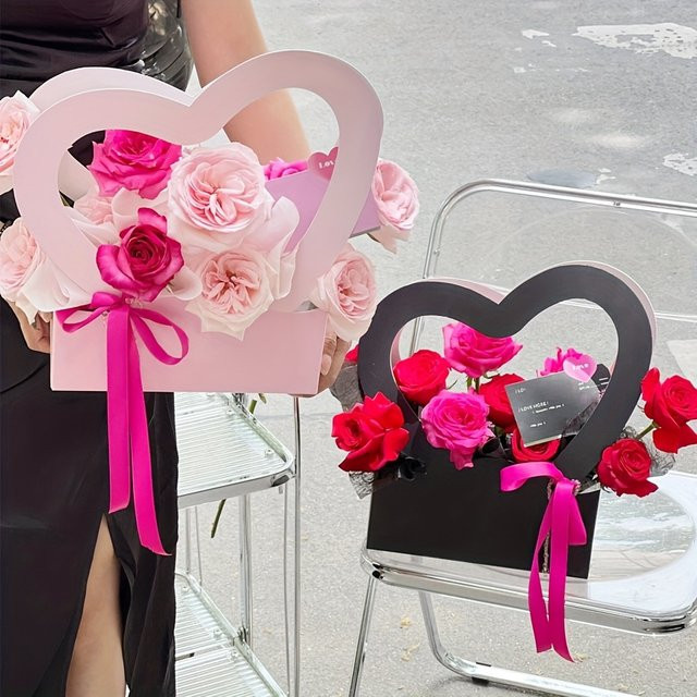 5 herzförmige Geschenkboxen aus Papier in Pink mit Fenster und Papiergriff für Hochzeiten und Brautpartys - Bild 1