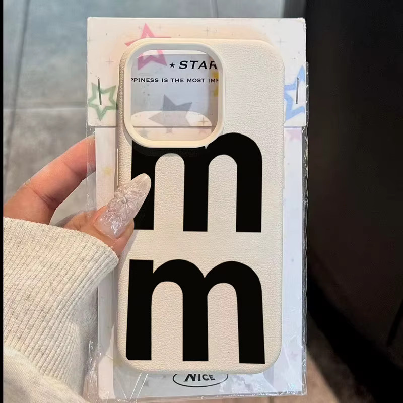 Bunte Handyhülle mit Buchstaben-M-Aufdruck für iPhone 11 bis 17 Pro Max und weitere Modelle, weiche TPU-Abdeckung, mehrfarbig - Bild 1