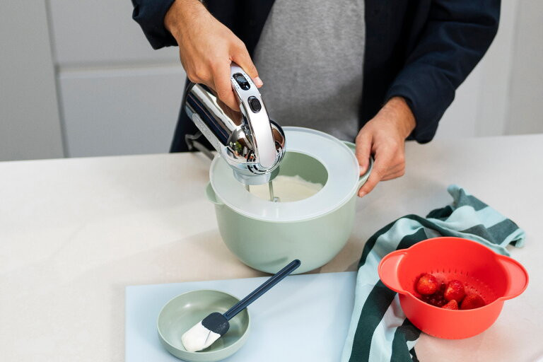 Mepal Rührschüssel Chef It in Green mit 3000 ml Volumen, rund mit Ausgießrand und rutschfester Basis - Bild 2