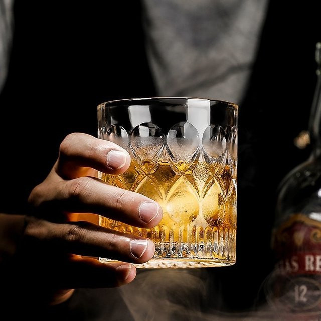Hochwertige Kristall-Whiskygläser als Bourbon-Tumbler, bleifrei und transparent, 250 ml - Bild 1