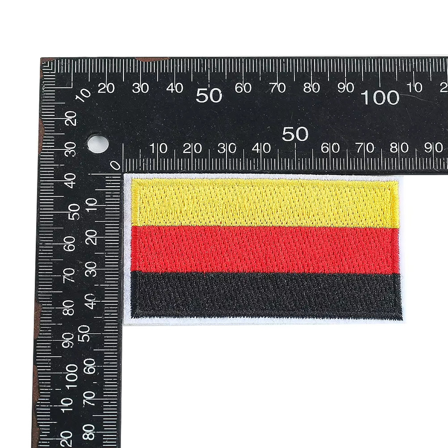 2 Stück Aufbügelbare Patches mit deutscher Flagge in Multicolour als Applikationen für Kleidung und DIY-Projekte - Bild 4