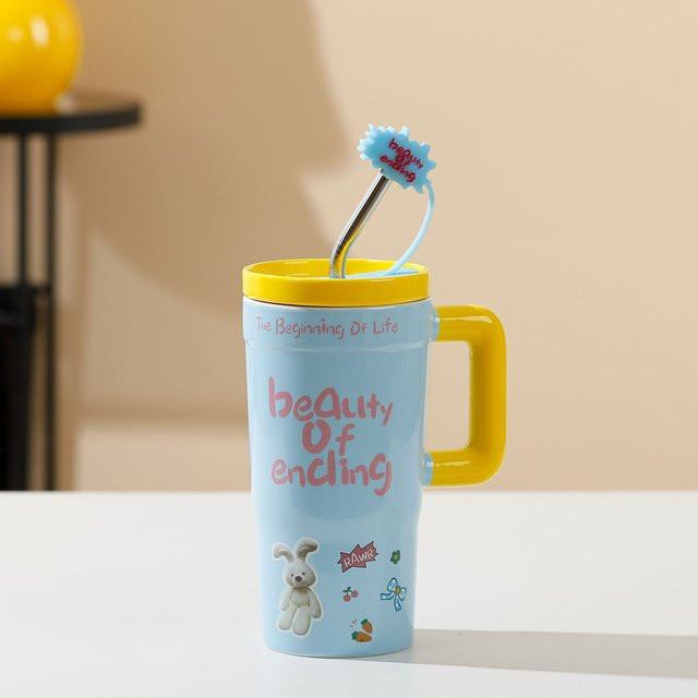 Yiran Furniture Keramiktasse mit Deckel und Strohhalm im Cartoon-Design, Mehrfarbig, 650 ml - Bild 1