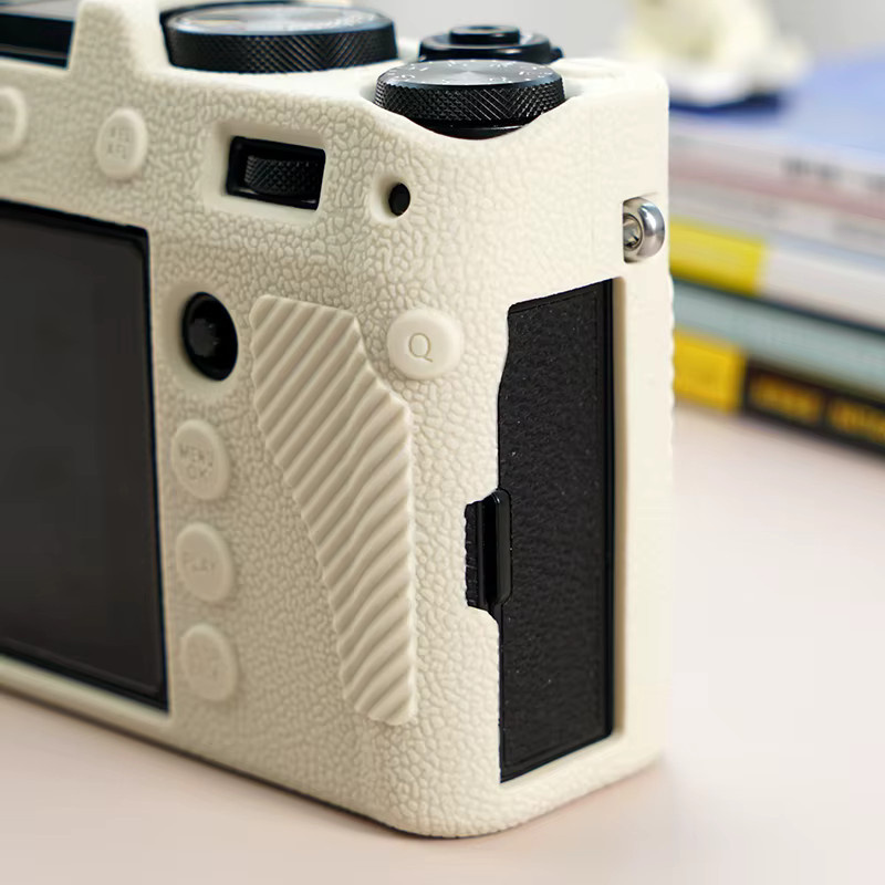 Silikon Schutzhülle und Handriemen Set für Fujifilm X100VI in Blau mit Schutzfolie für das Display - Bild 3