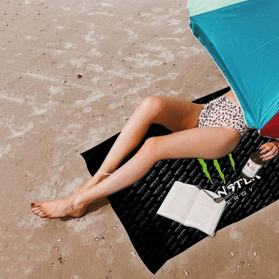 M-MonsterES-Mode-E-Energie Strandtuch für Mädchen, buntes Mikrofaser-Badetuch mit Anime-Design, schnelltrocknend und sandfrei, B/B/H: 30 x 30 cm - Bild 2