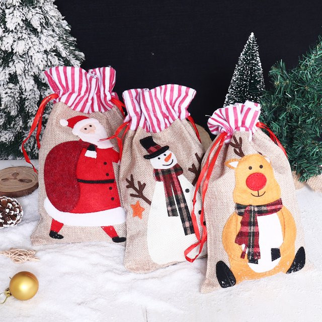 Schneemann Weihnachtsgeschenktüten mit Kordelzug als bunte Süßigkeitenbeutel und Party-Dekoration für Weihnachten und Neujahr - Bild 1