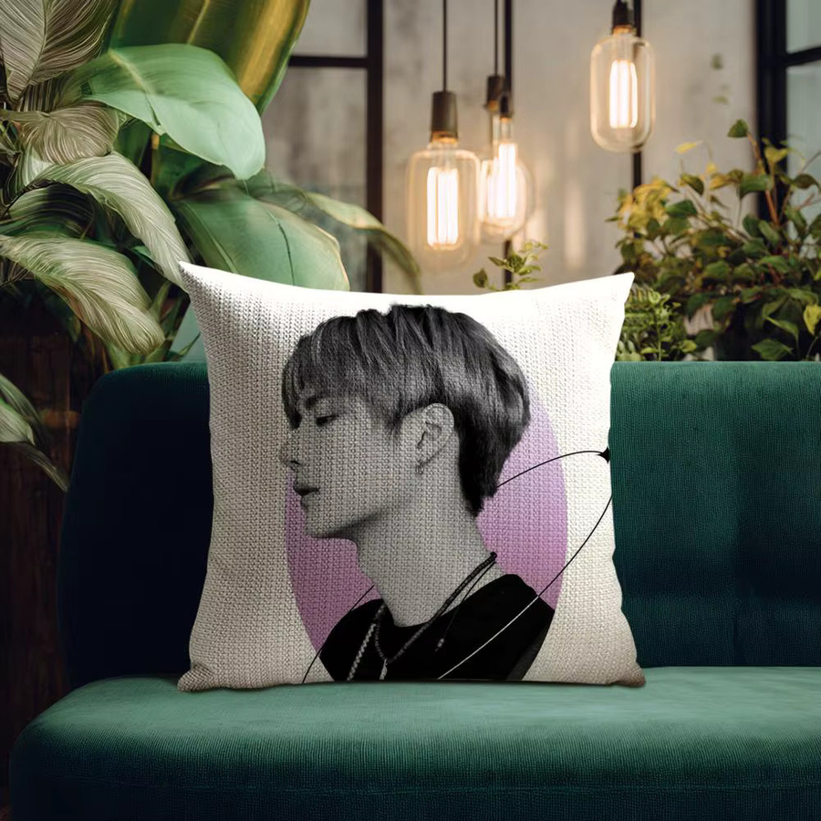 W-Wang Yibo Kissenbezug aus Bio-Leinen in Schwarz mit doppelseitigem Grafikdruck - Bild 2