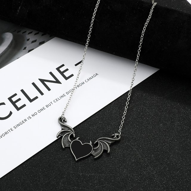 TAKARA TOMY Halskette, Herzförmiger Charm-Anhänger, Silber, Unisex - Bild 1