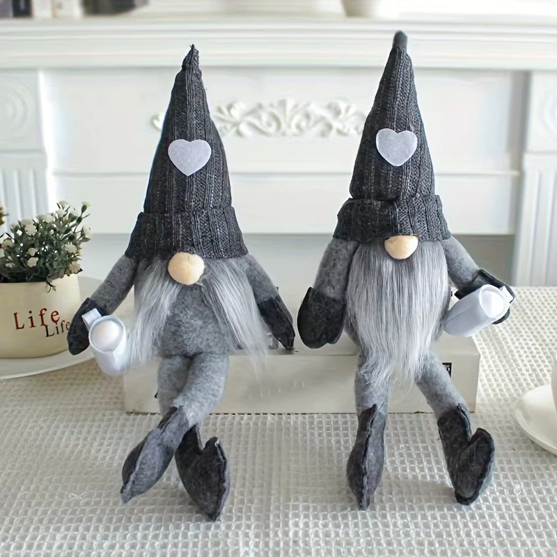 Kaffeezwerg-Plüschpuppe in Schwarz als gestrickte Weihnachtsdekoration im Landhausstil für deine Kaffeebar oder Küche - Bild 3