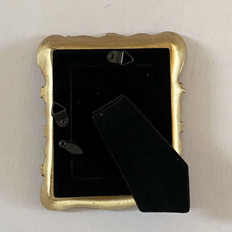 Kesoto Bilderrahmen aus Metall mit floralem Blumen-Prägemuster in Gold, rechteckig für Tischaufstellung oder Wandmontage - Bild 5