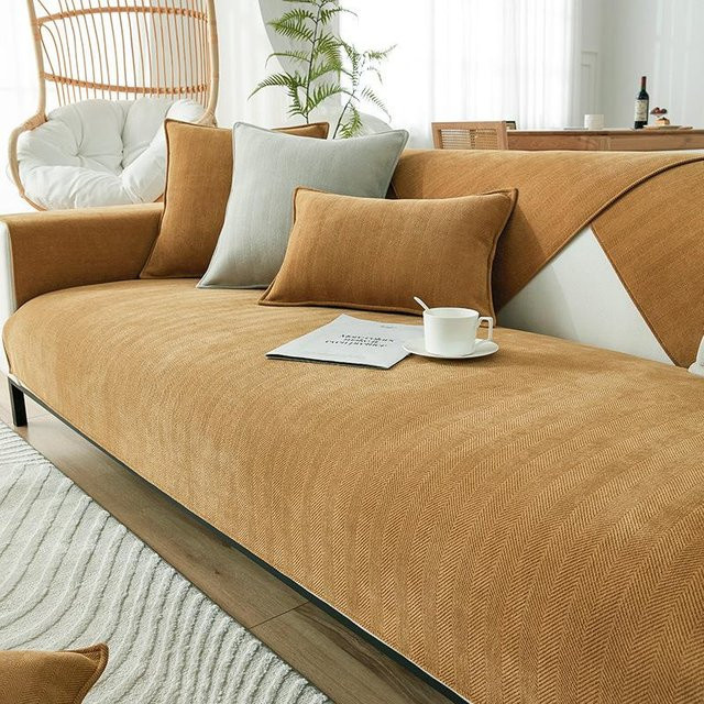Rutschfester Universal-Sofabezug aus Chenille mit Fischgrätenmuster in Braun, B/T/H: 70 x 70 x 70 cm - Bild 1