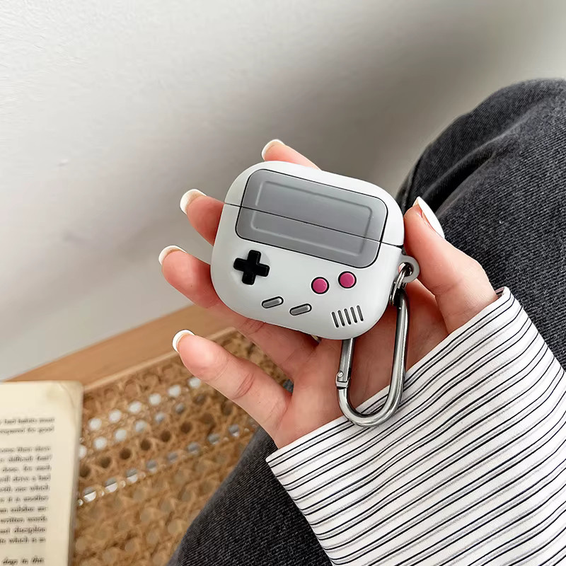 Schutzhülle im 3D Gamepad Gameboy Design für Apple AirPods Pro 2, AirPods 1, 2 und 3, Farbe: Schwarz - Bild 4