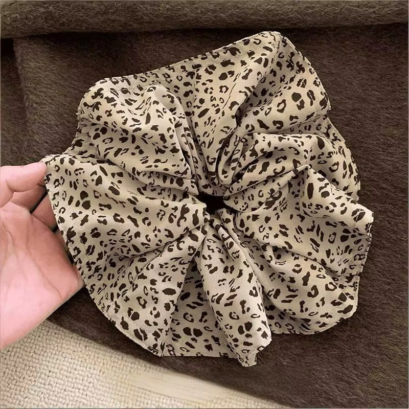 Scrunchie mit Vintage-Leopardenmuster, Damen und Mädchen - Bild 4
