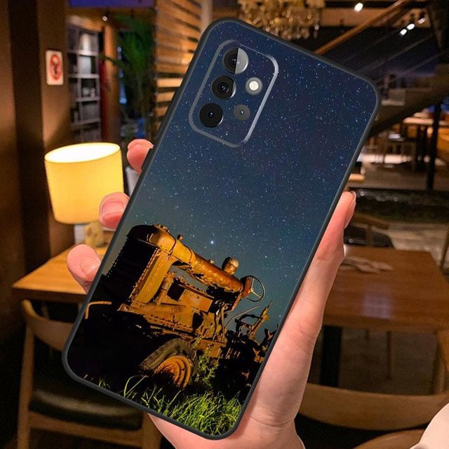 Samsung Handyhülle mit Bauernhof Fahrzeug Traktor Design für Galaxy A54 A34 A14 A52 A32 A12 A13 A33 A53 A15 A16 A36 A56 A26 A06 A35 A55 A52S 5G in Multicolour - Bild 1