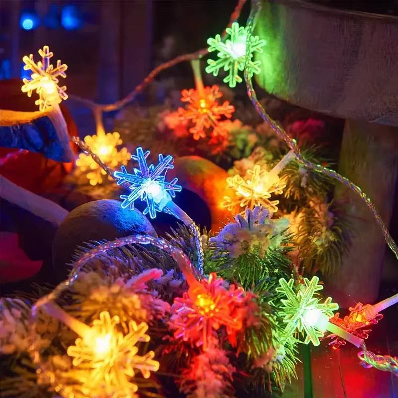 LED Lichterkette Schneeflocken Girlande mit USB-Stecker in Multicolor für Weihnachtsbaum und Raumdekoration - Bild 3