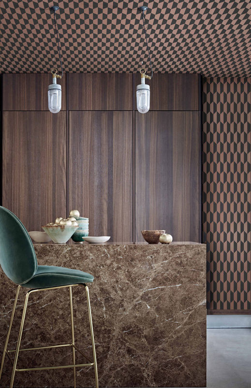 Cole & Son Tapete Petite Tile Icons in Anthrazit und Bronze mit geometrischem Muster - Bild 3