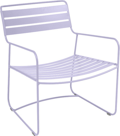 Fermob Surprising Sessel mit Armlehnen und wetterfestem Lackfinish