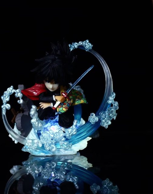 Bandai Demon Slayer Giyu Tomioka Anime Figur, Einzelfigur - Bild 1