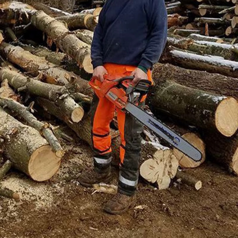 Orange Kettensägen-Schutzhose für die Forstwirtschaft als Sicherheits-Anti-Schnitt-Arbeitshose - Bild 3