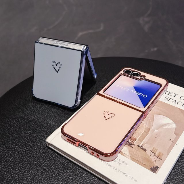 Samsung Galaxy Z Flip7FE/6/5 Silikonhülle mit Herz-Design und Airbag-Stoßfänger in Purple - Bild 1
