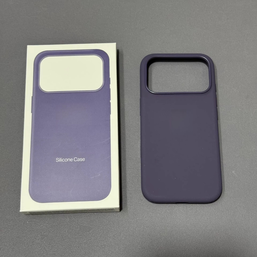 Apple Original Flüssigsilikon MagSafe Schutzhülle für iPhone 17 Pro Max und 17 Air in Rot mit offizieller Animation und kabellosem Laden - Bild 2