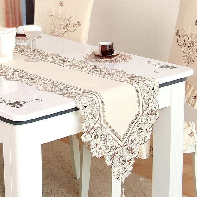 A Family Of Home Textiles Tischläufer Set Europa mit Blumenstickerei, Weiß, 4er-Set, B: 43 cm, T: 28 cm, Oval - Bild 1