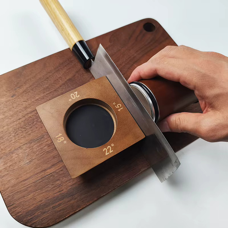 RSCHEF 4-Winkel-Rollmesserschärfer mit magnetischem Halter in Braun und Holzoptik für verschiedene Schärfegrade - Bild 2