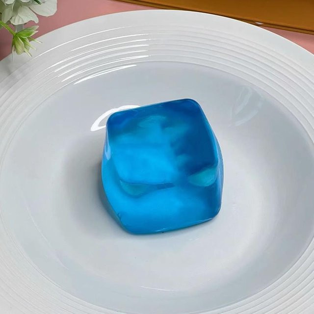 Schylling Needoh Nice Cube Sensorisches Fidget Spielzeug - Bild 1