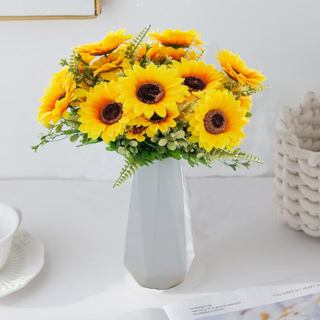 Künstliche Sonnenblumen aus Seide in Gelb für Tischdekoration, Hochzeit und Garten - Bild 1