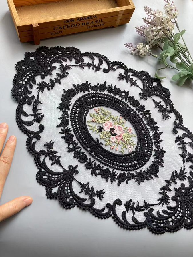 YUMMY Blumen-Spitzen-Applikationsbesatz aus Polyester-Netz in Schwarz, B: 43 cm, H: 30 cm - Bild 3