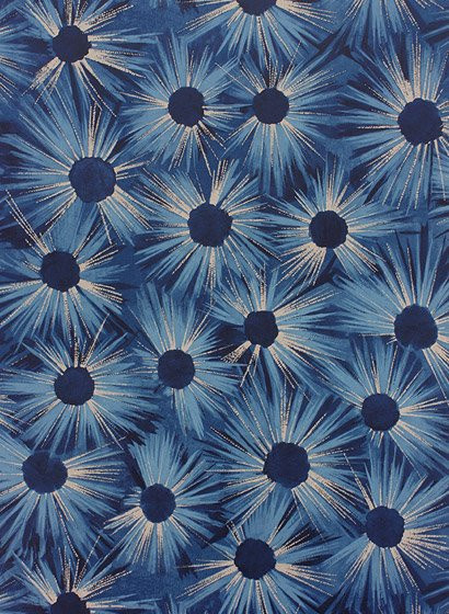 Nina Campbell Wallpaper Estella Midnight Blue/Gilver von Osborne & Little, Vlies Tapete im 1930s Hollywood Stil - Bild 1