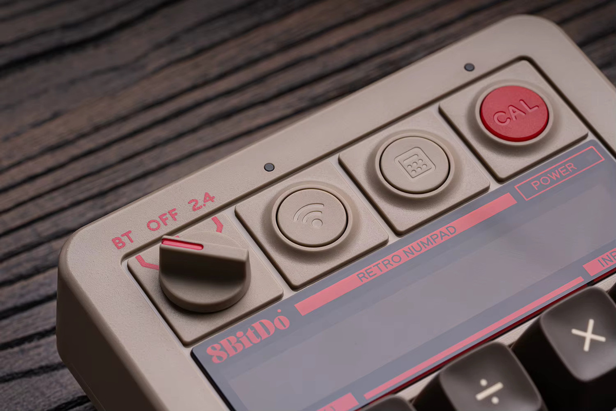 8BitDo Retro 18 Mechanisches Numpad mit Taschenrechnermodus, Bluetooth, 2,4G und Kabelverbindung für Windows und Android - Bild 2