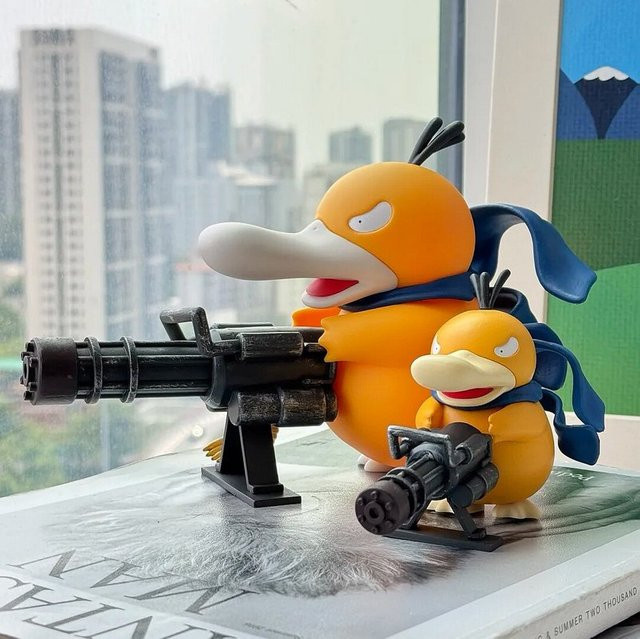 Bandai Pokémon Psyduck Actionfigur - Bild 1