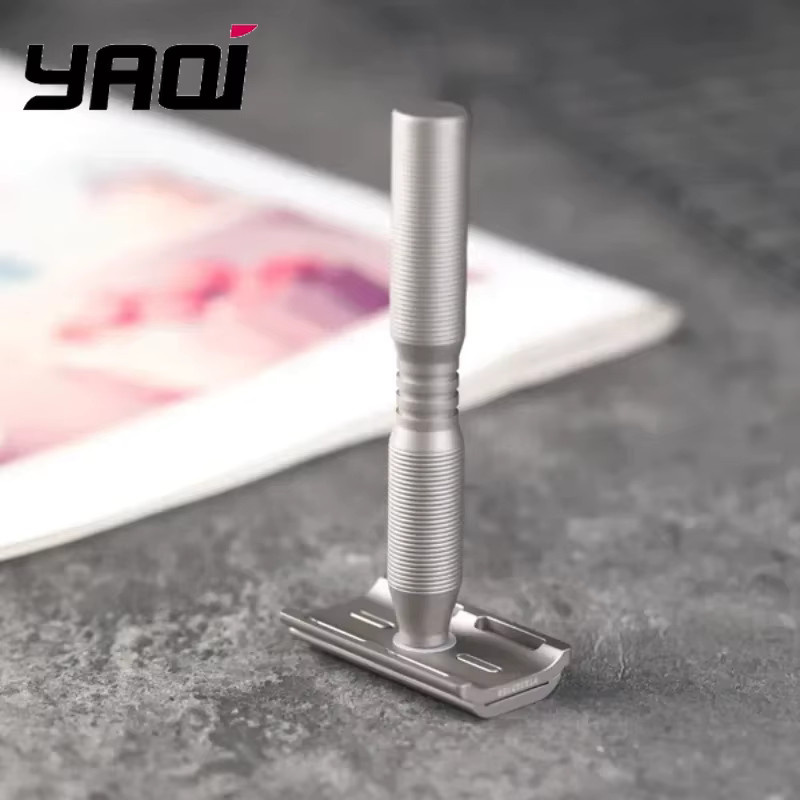 YAQI Ghost Titanium Sicherheitsrasierer, 0,70 mm Klingenspalt, Unisex - Bild 2